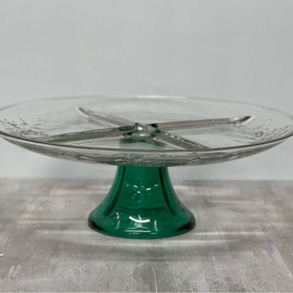 Elegant Glass Cake Stand - Picture 6 of 9